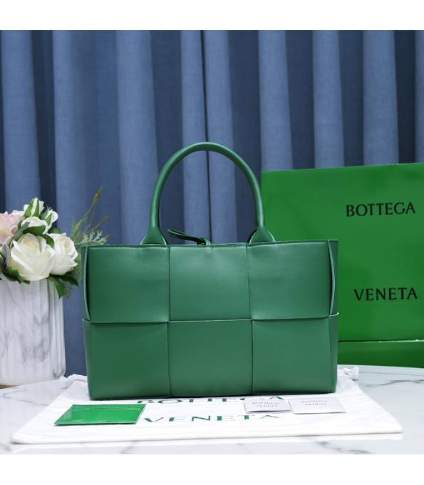Bottega Veneta Green Original Lambskin Leather Arco 30cm Tote Bag