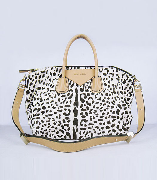Givenchy Stylish Tote bag with White&Black calfskin 