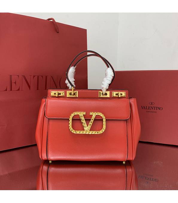 Valentino Red Original Grainy Calfskin Garavani Rockstud Medium Alcove Handbag