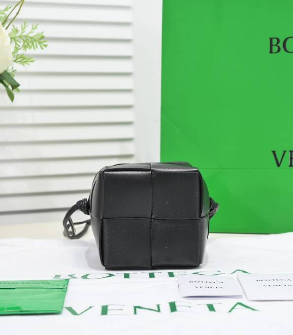 Bottega Veneta Black Original Intreccio Leather Mini Cassette CrossBody Bucket Bag-5