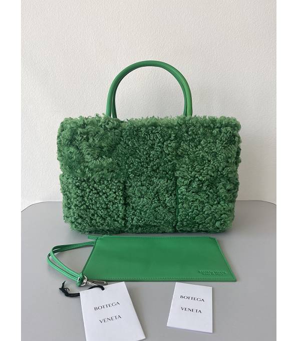 Bottega Veneta Green Original Shearling Leather Arco 30cm Tote Bag