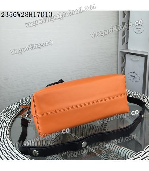 Fendi By The Way Small Shoulder Bag 2356 Orange&Black Leather-5