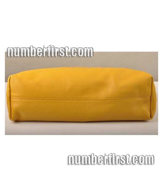 Fendi Lichee Grain Leather handbag Yellow-3