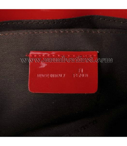 Fendi Patent Leather Clutch Fuchsia-4