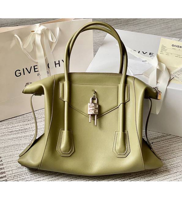 Givenchy Antigona Lock Soft Khaki Original Plain Veins Leather 44cm Tote Bag