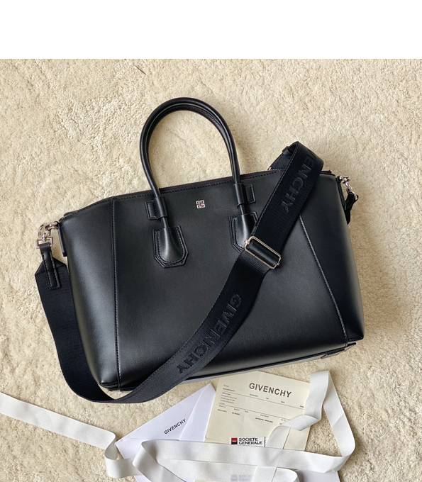 Givenchy Black Original Smooth Calfskin Leather Small Antigona Sport Bag