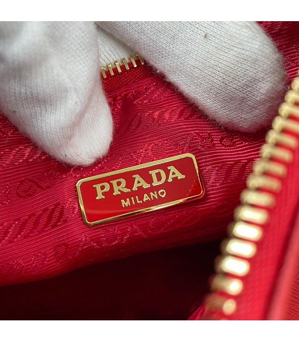 Prada Re-Edition 2005 Red Original Cross Veins Leather Mini Hobo Bag With Checking IC Chip-8