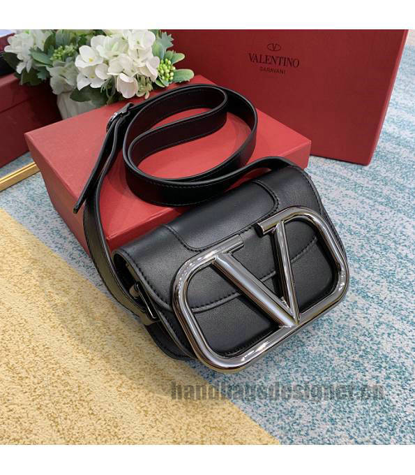 Valentino Garavani Maxi Black Original Plain Veins Leather Silver Metal 18cm Shoulder Bag-2