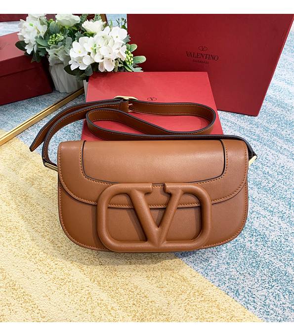 Valentino Garavani Maxi Brown Original Plain Veins Leather 26cm Shoulder Bag